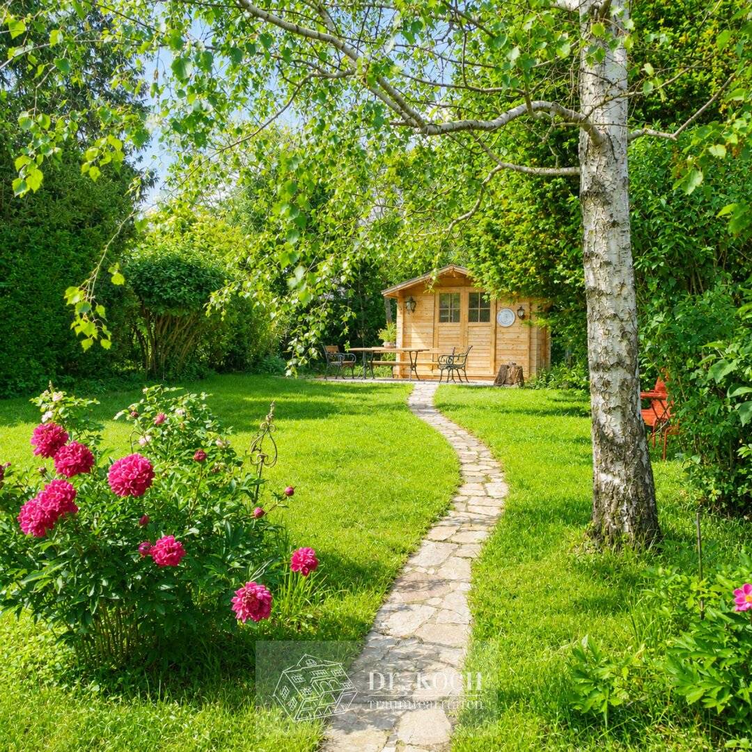 EXKLUSIVE VILLA MIT VIELSEITIGEM NUTZUNGSPOTENZIAL