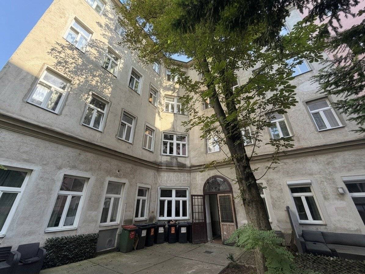 Zinshaus nähe Servitenviertel - 100 % Bestandsfrei - mit DG-Potential