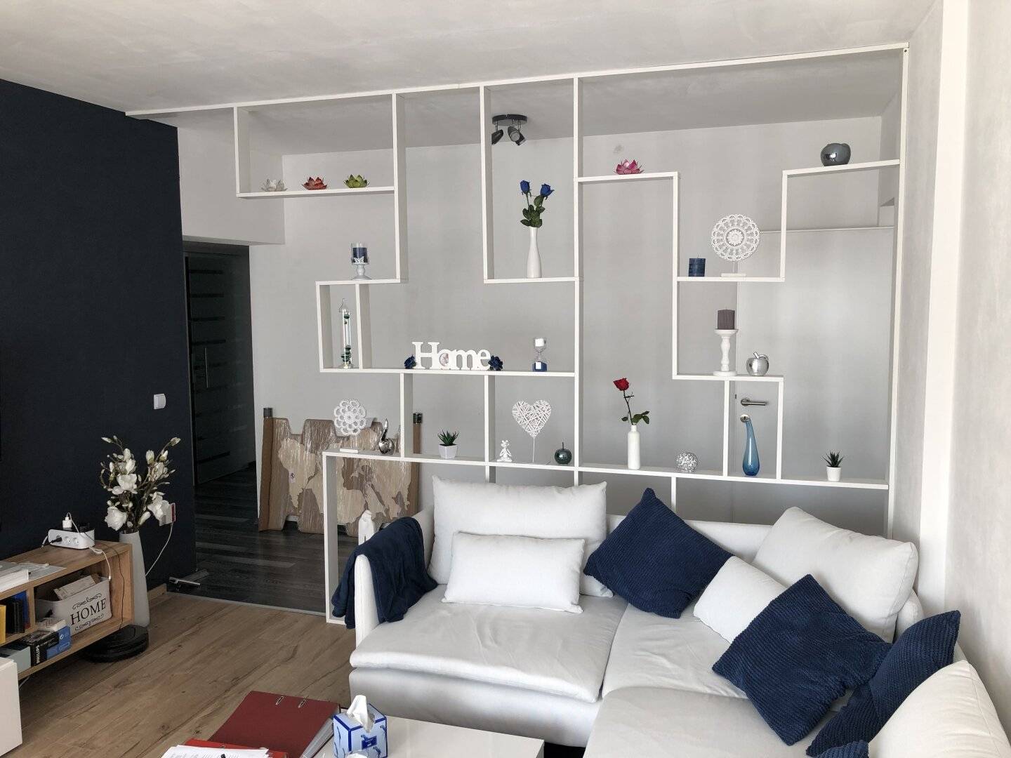 Familienwohnung - hell - ruhig - Loggia - Parkplatz - 4 Zimmer - großer Keller - Gemeinschaftsgarten - neu renoviert - Erstbezugszustand
