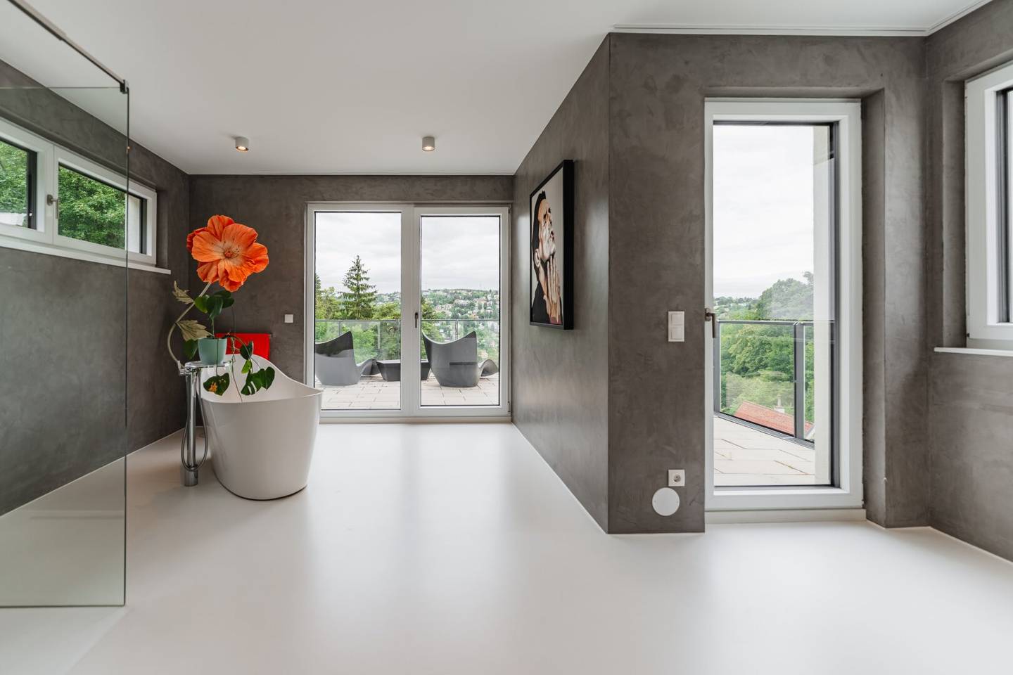 Elevated Living - Moderne VILLA MIT SALZWASSERPOOL, AUFZUG & HERRLICHEM AUSBLICK
