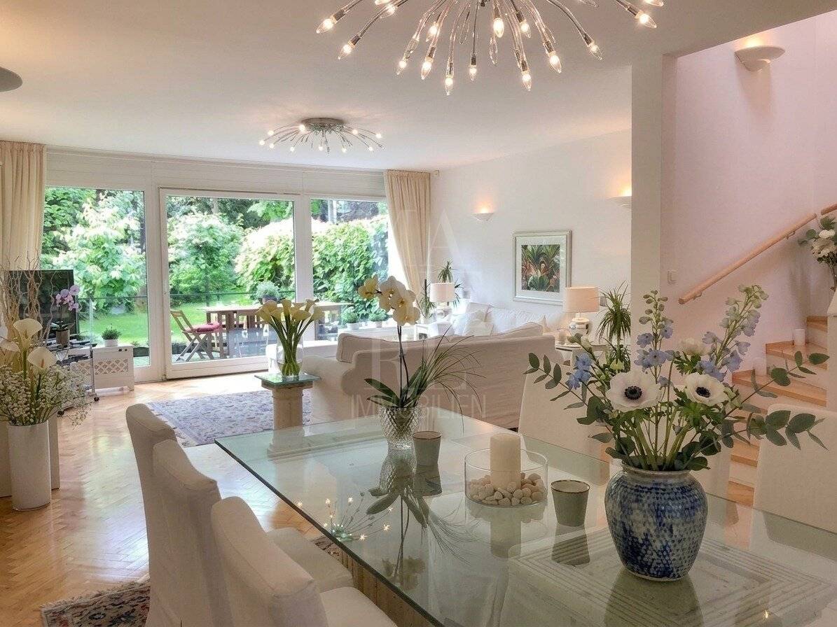 Reihenhaus mit Terrassen & Eigengarten in TOPLAGE