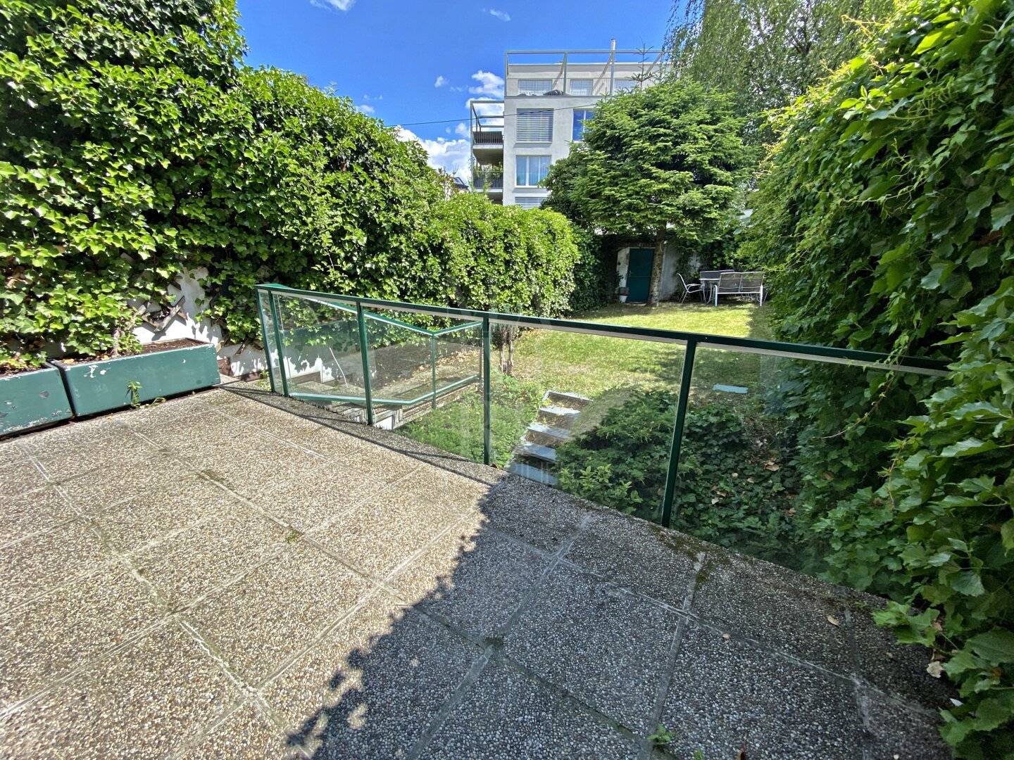 schönes Reihenhaus mit Terrassen & Eigengarten in Toplage
