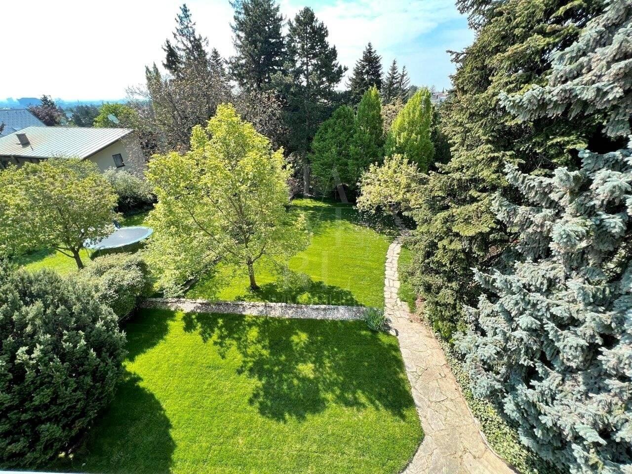 schönes Einfamilienhaus in Grünruhelage mit tollem Garten