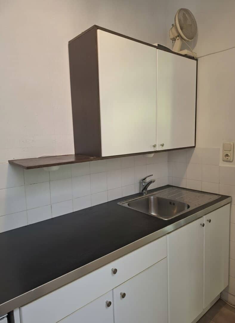 NEUER PREIS! Bestandsfreie, helle und ruhige Singelwohnung!