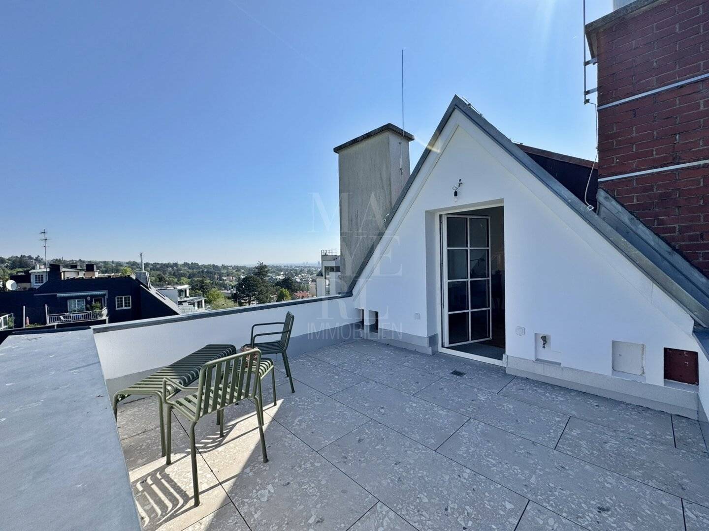 Dachterrassenwohnung mit Weitblick - Zweitbezug nach Komplett-Sanierung