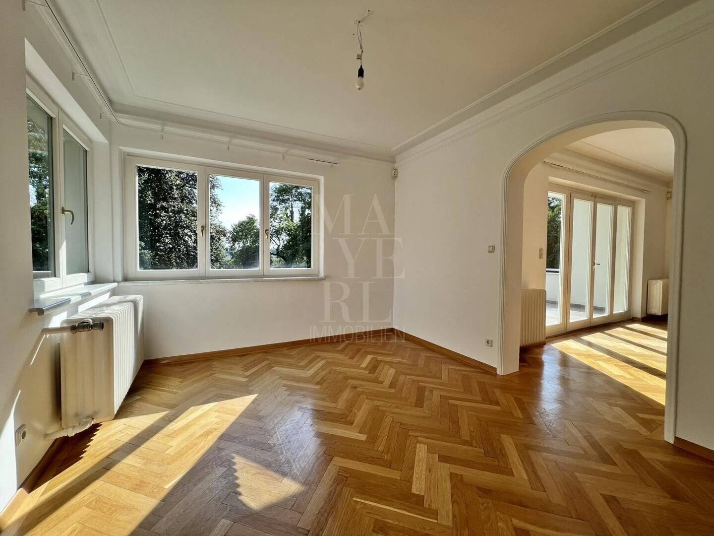 Einfamilienhaus mit über 1000 m² Eigengarten inmitten der Weinberge