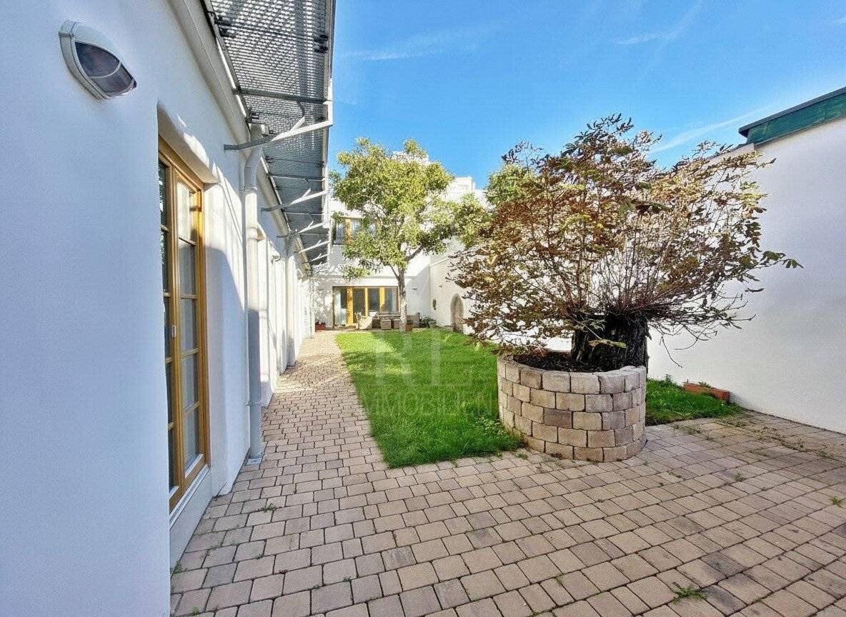 ABSOLUTE RARITÄT! LIEBEVOLL REVITALISIERTES WINZERHAUS IN NUSSDORF