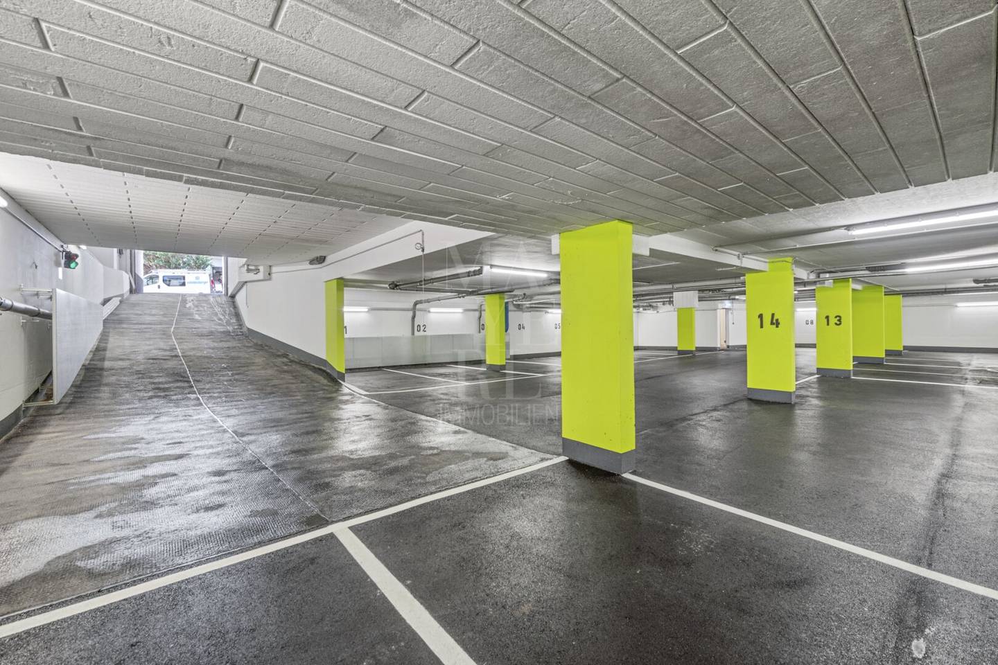 Garagenplätze in großer Neubautiefgarage