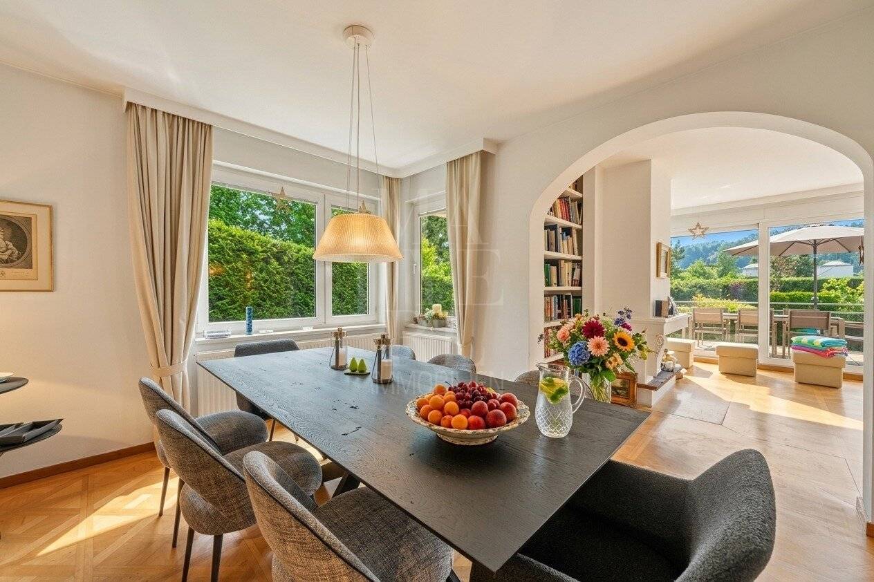 Stilvolle Garten-Maisonette mit Pool in Grünruhelage