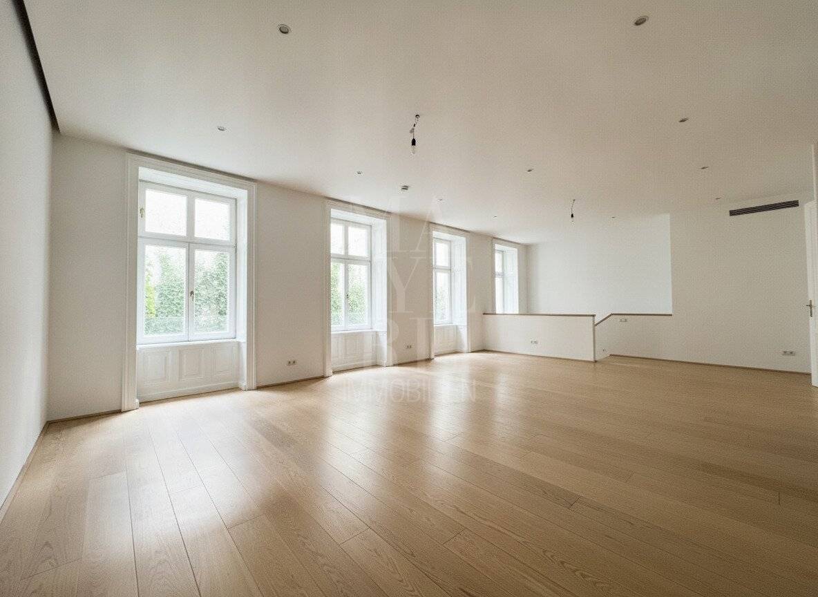 ALTBAU-MAISONETTE mit GARTEN  in prachtvoll saniertem Haus - nächst Belvedere