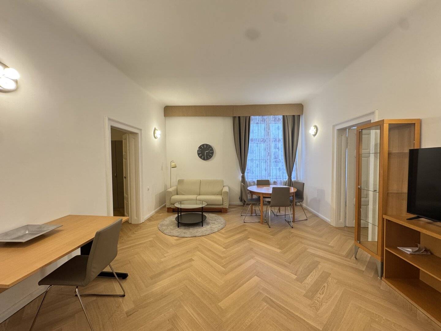 Fully Furnished SHORT OR LONG TERM (25)