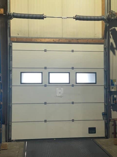 Lager- Logistik- Produktionshalle, 6 Andockrampen