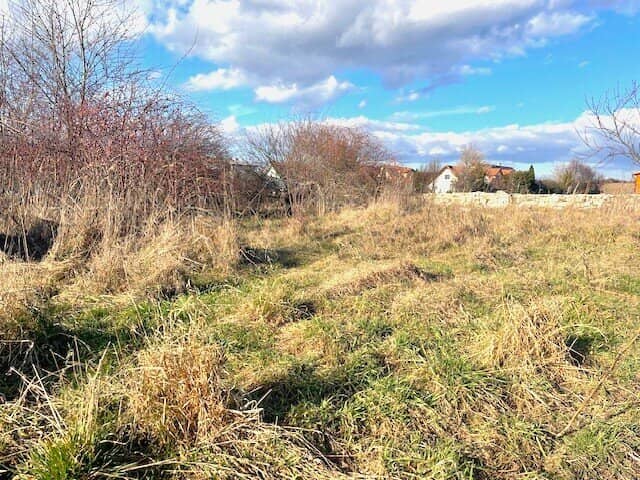 Sonniges Grundstück mit Weitblick – Eckgrundstück!
