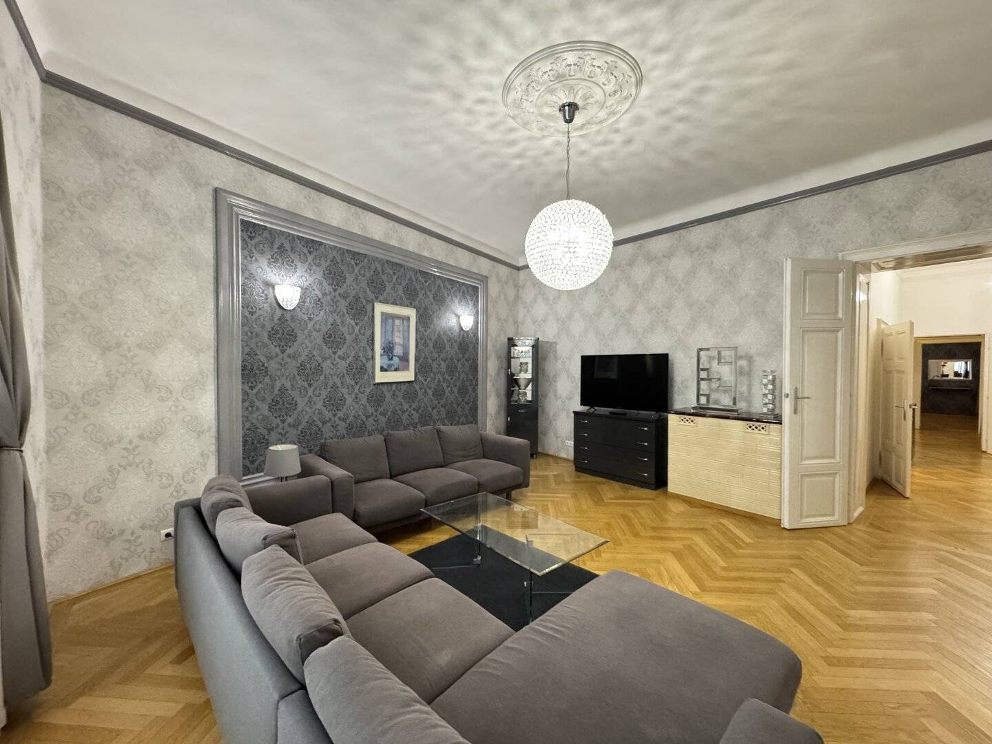 Fully Furnished SHORT OR LONG TERM (9)