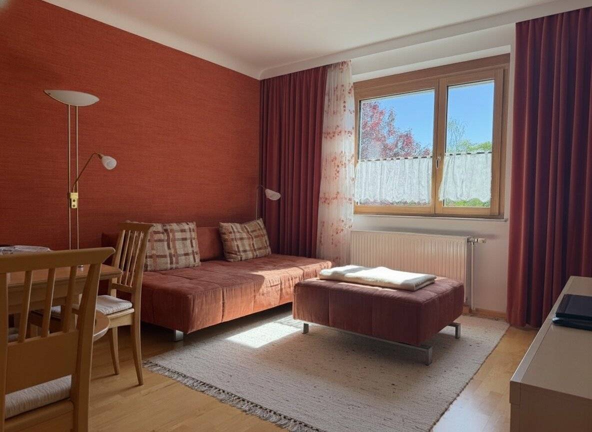 Ein- bzw. Zweifamilienhaus in elitärer oberlaaer Ruhelage, Garage, großer Garten, äusserst gepflegter Zustand