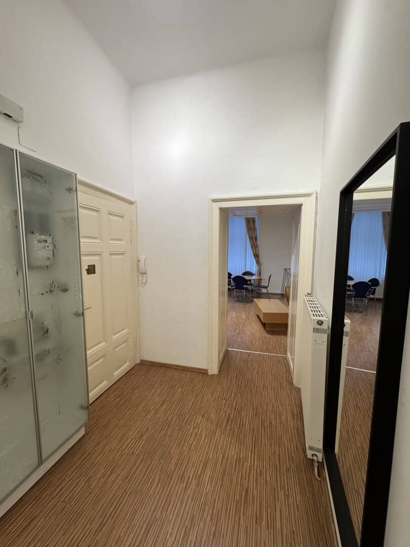 Fully Furnished SHORT OR LONG TERM (8)