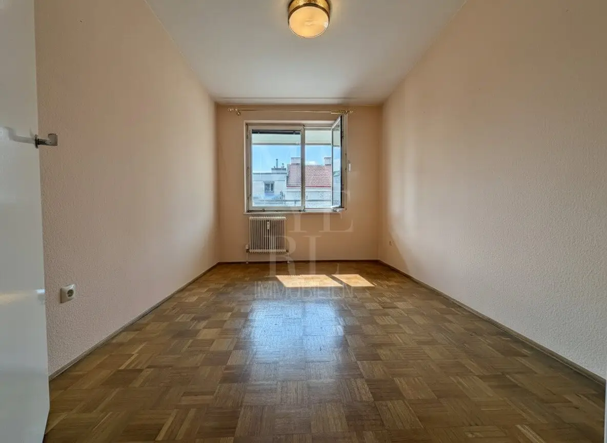 Neubauwohnung mit grosser Loggia/Balkon - ruhige Sackgasse