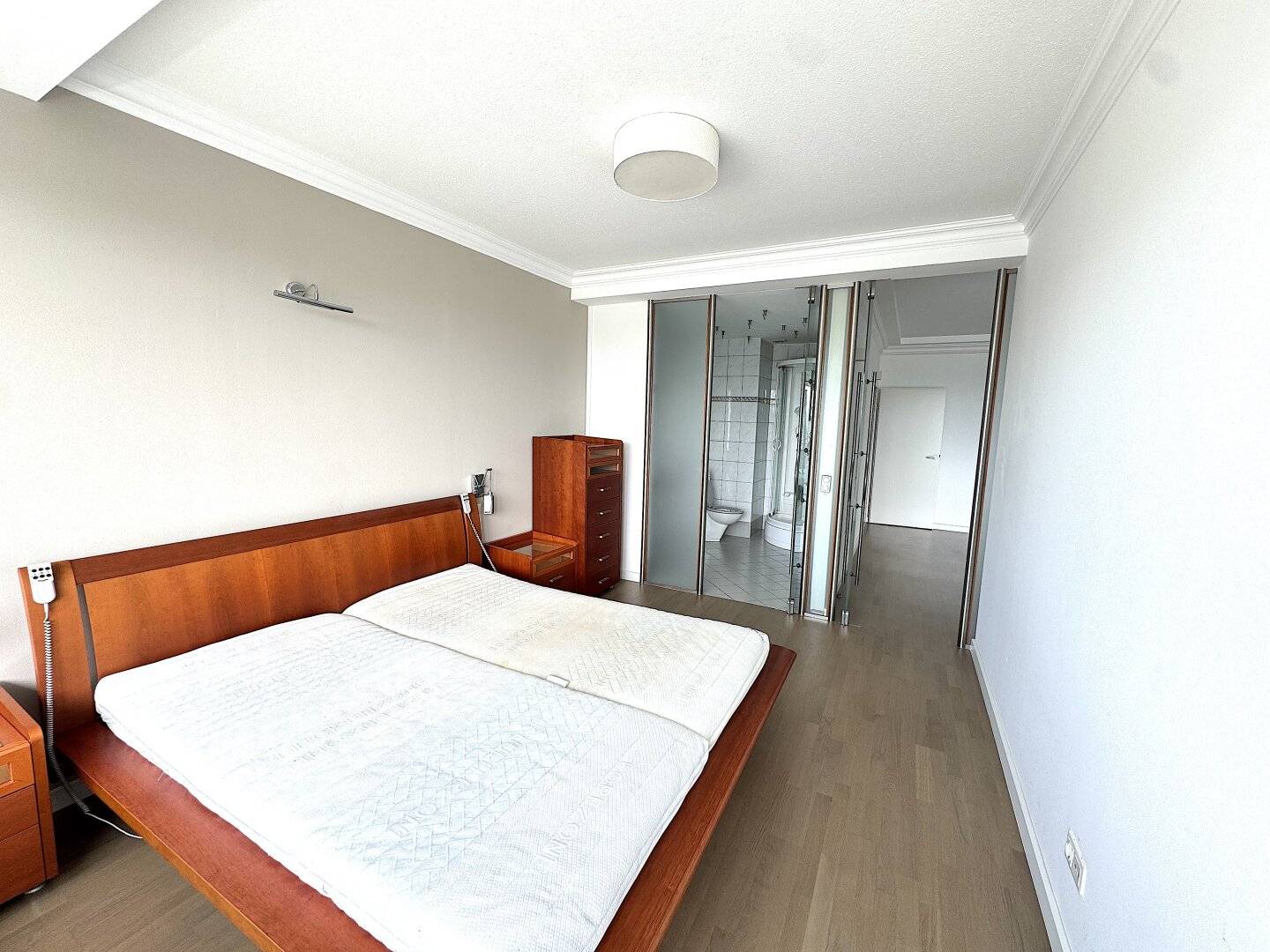 A/C available - Direct Water Access Next to Vienna International Centre