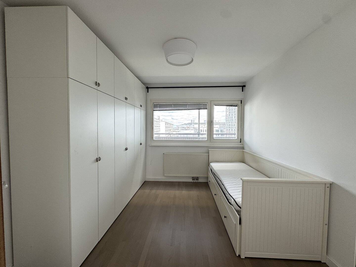 A/C available - Direct Water Access Next to Vienna International Centre