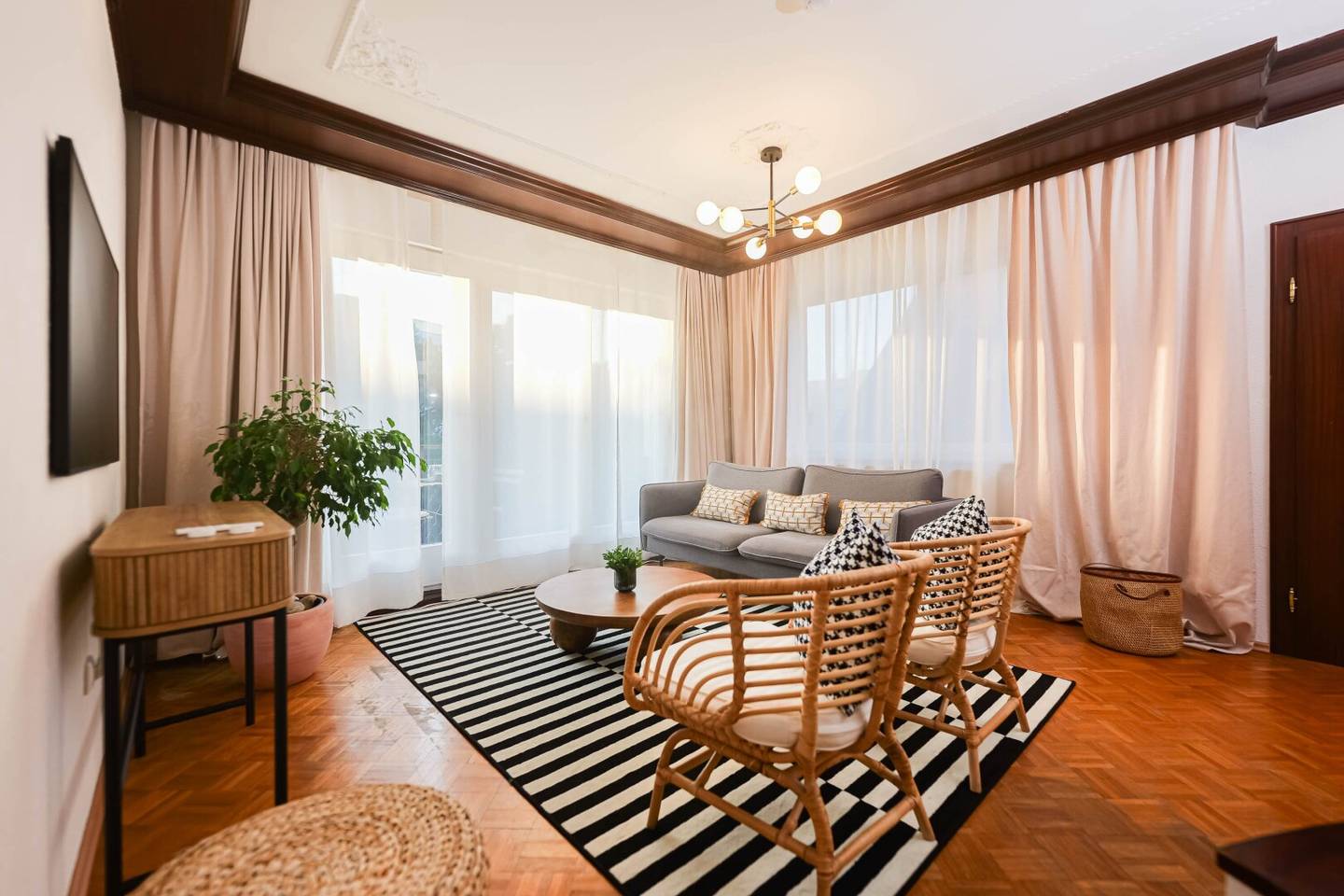 Fully Furnished Charming Maisonette with Balcony