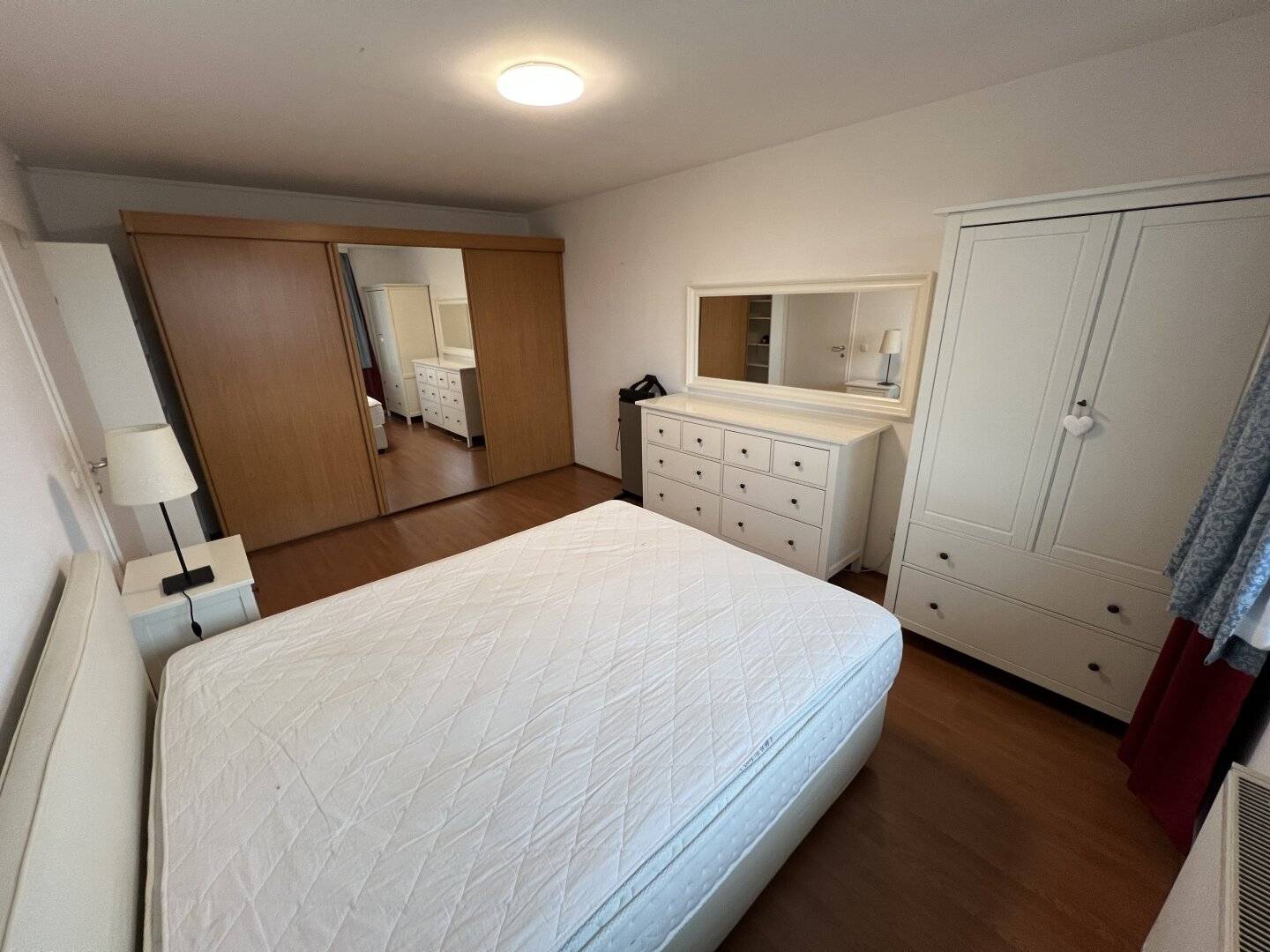 Short Walking Distance to Vienna International School