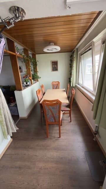 Furnished 2 Bedroom Apartment close to VIC