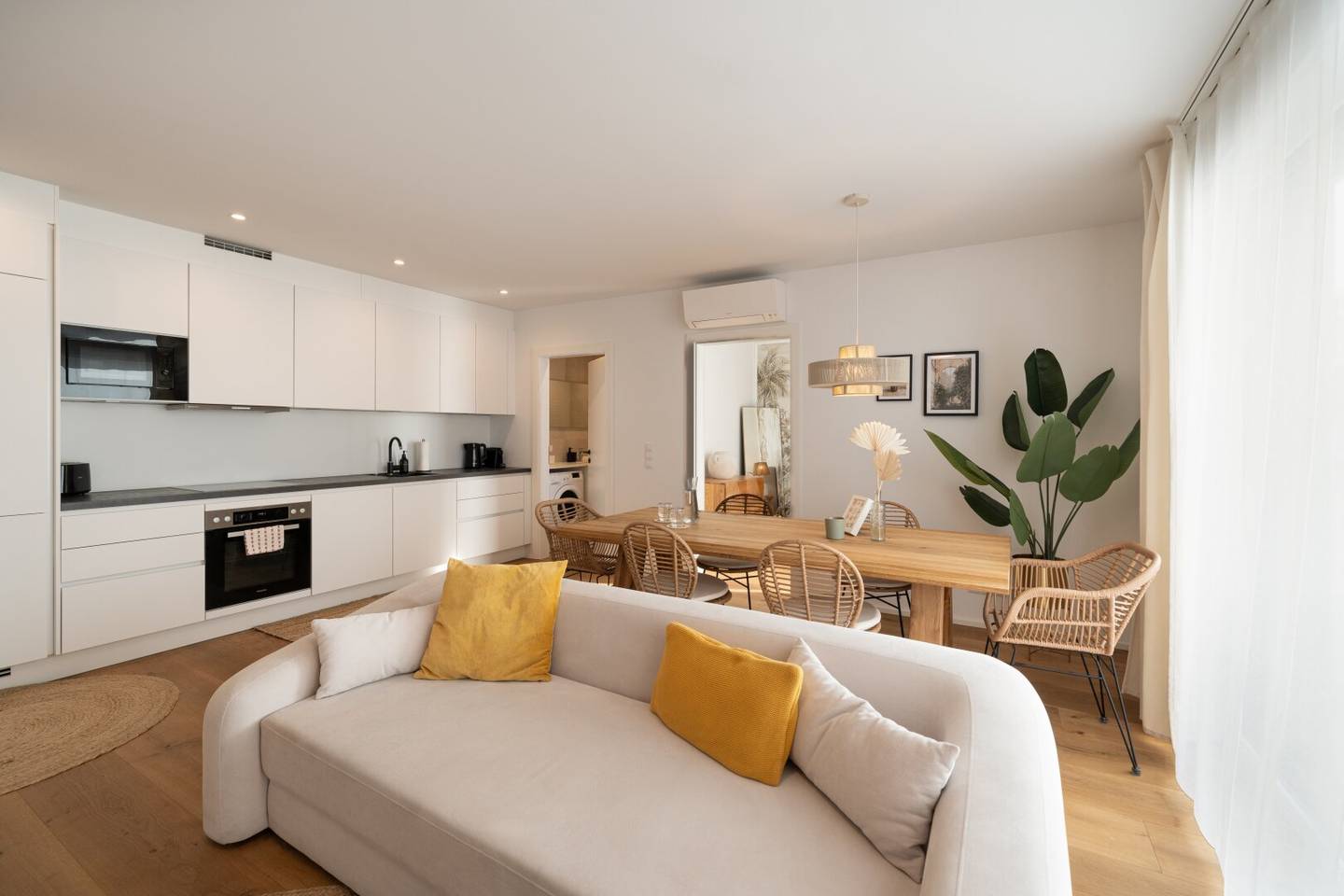 Stilvolles 3-Zimmer-Apartment mit Terrasse und Klimaanlage
