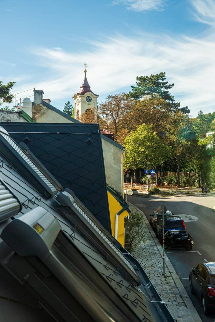 Serviced Apartment with Terrace in a Green Setting – Pötzleinsdorf (05)