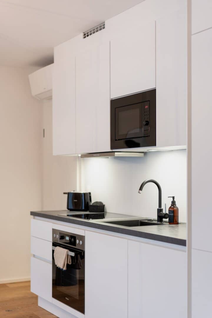 Stilvolles 2-Zimmer-Apartment mit Terrasse und Klimaanlage