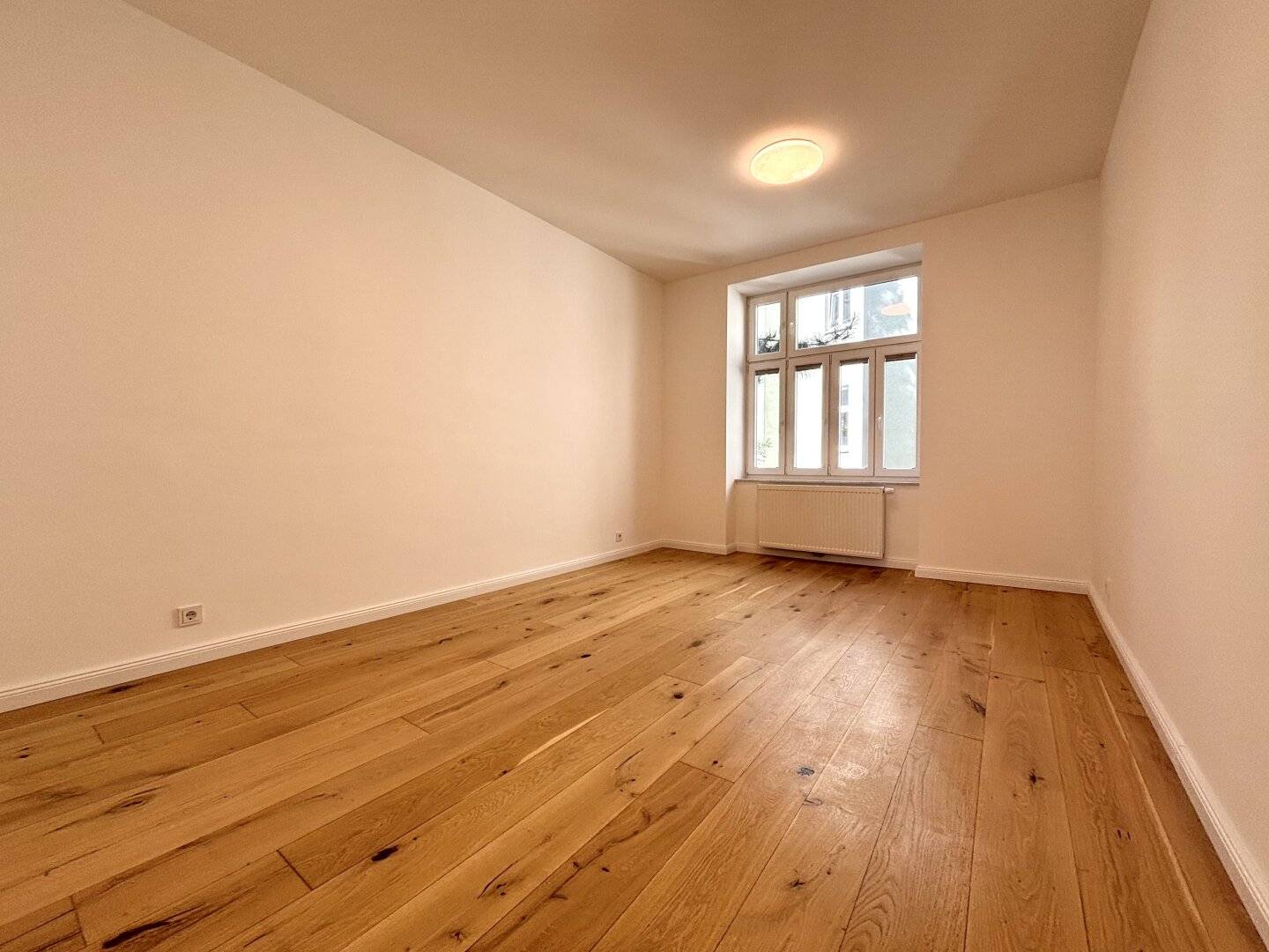 1140! „Wohnen zwischen Stadt und Grün" - Entzückendes 2-Zimmer-Eigentum!