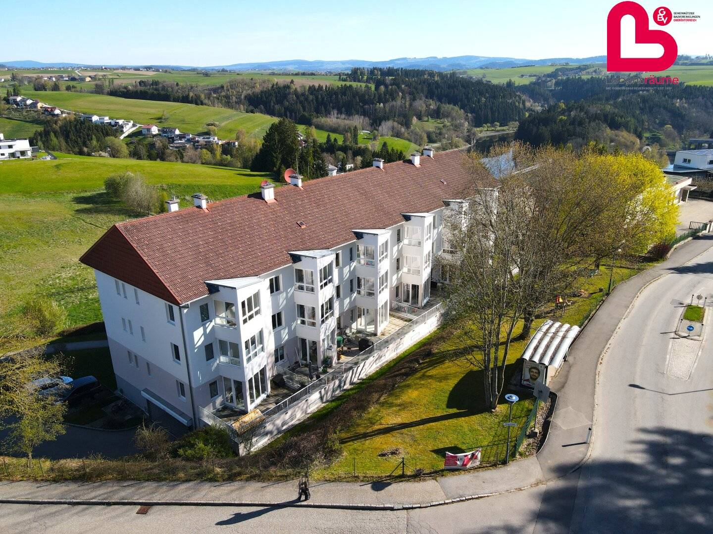 *6 Mon mietreduziert*  Wohnen in einem neu sanierten Wohnhaus