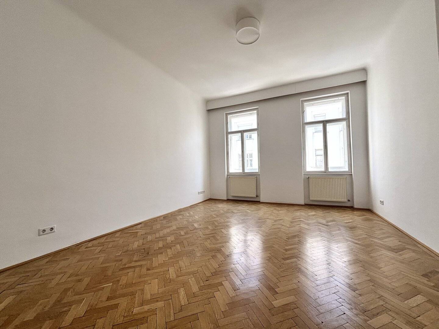 1150 Wien! Helle 3-Zimmer-Altbauwohnung mit perfekter Raumaufteilung – nur wenige Gehminuten zur U3 Schweglerstraße