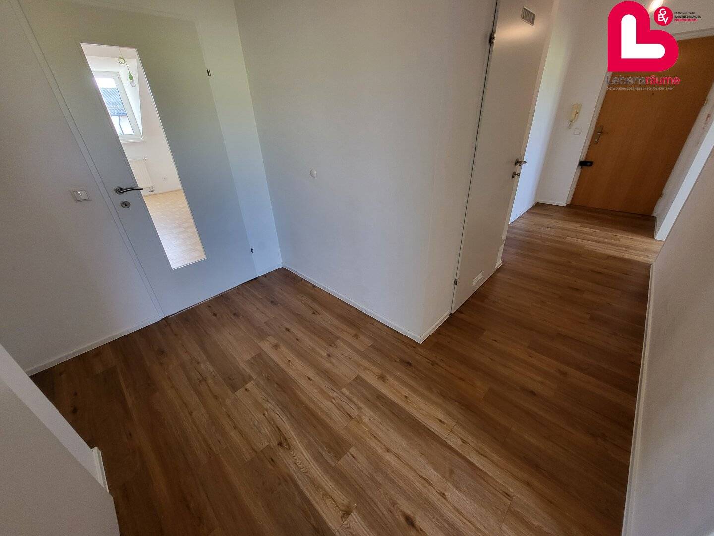 Schöne 3-Zimmer Wohnung im Dachgeschoß