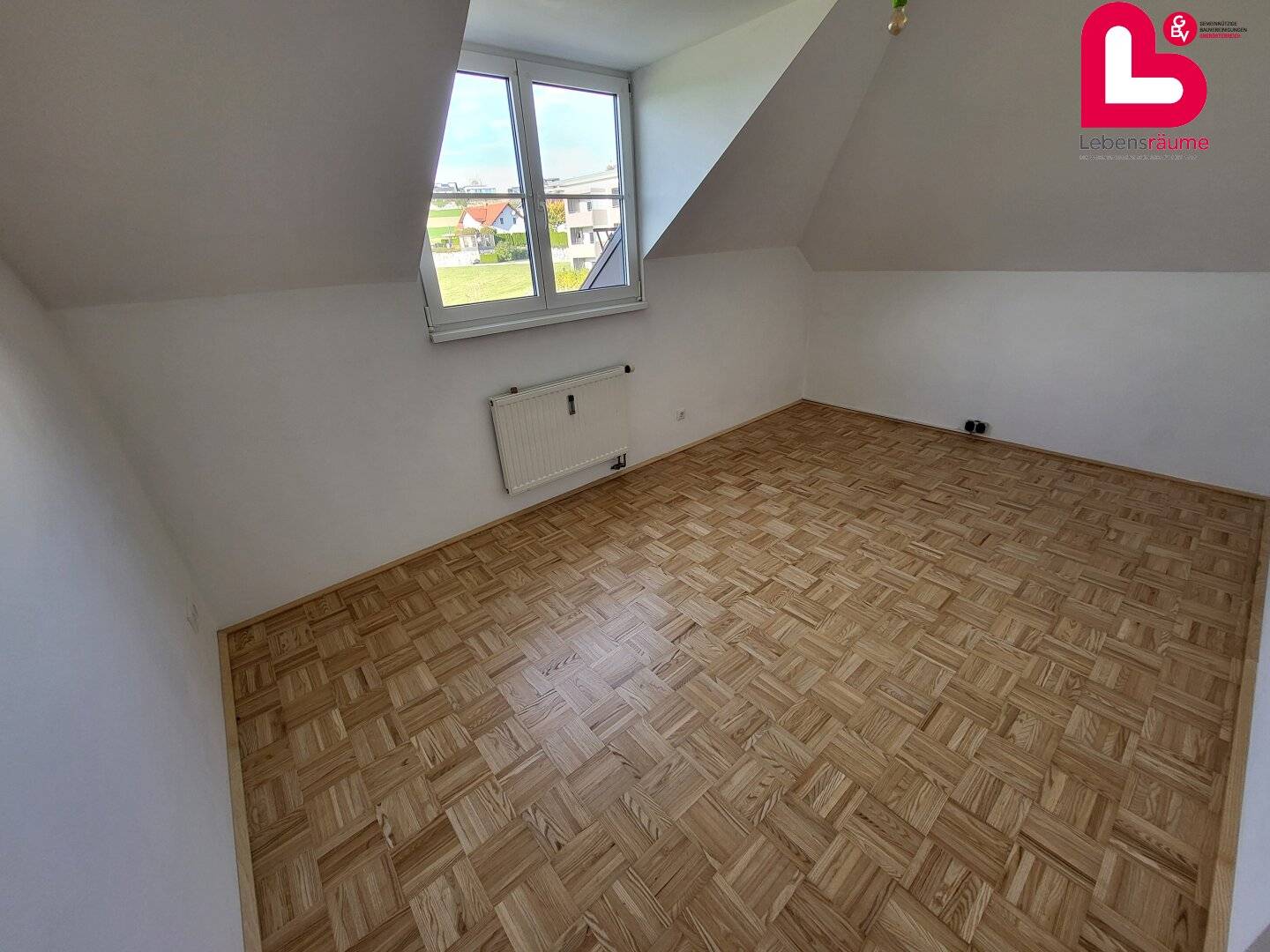 Schöne 3-Zimmer Wohnung im Dachgeschoß