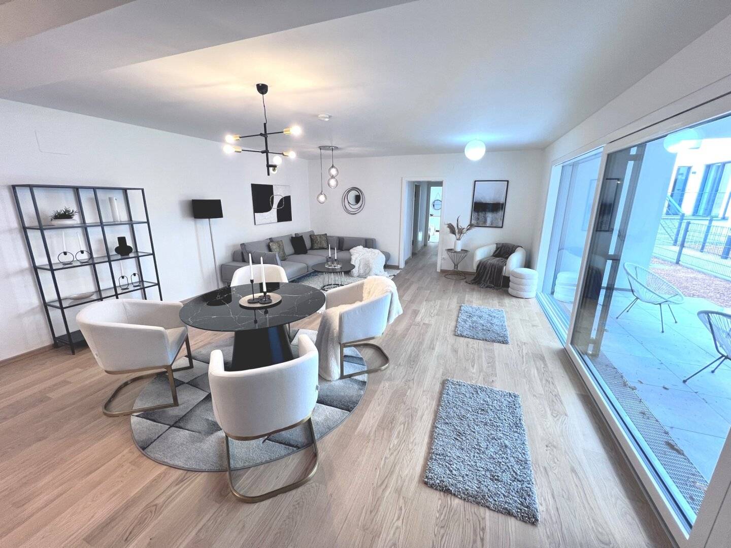 1130! ANLAGEOBJEKT! Topmoderne 4-Zimmer Wohnung mit GARTEN und inkl. Tiefgaragenplatz in Hietzinger Villengegend! Befristet vermietet!