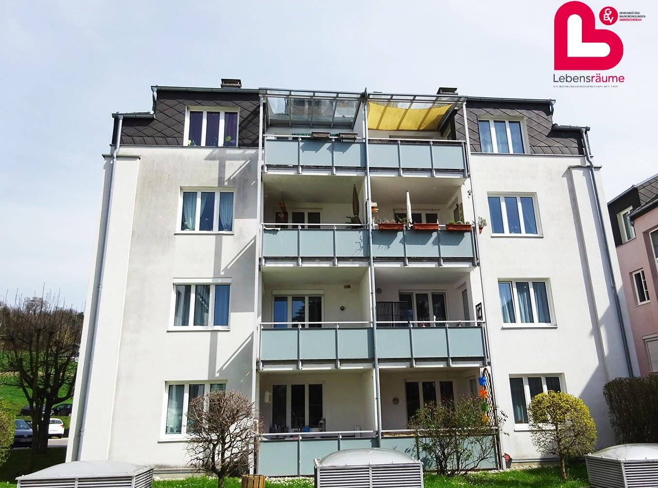 Geräumige 2-Zimmer Wohnung mit schöner Loggia