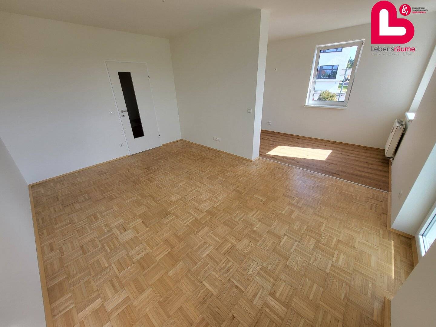 Schöne Erdgeschoß- Wohnung mit Loggia