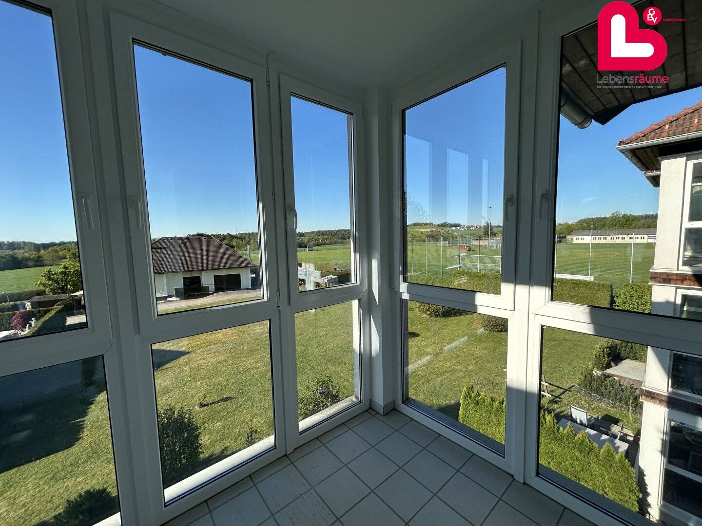 Schöne 3-Zimmer Wohnung mit Loggia