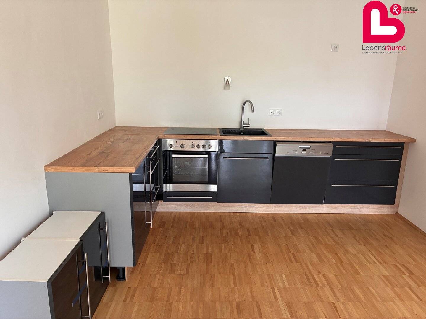Schöne 3 - Zimmer Wohnung in Oberkappel- Küche gegen Ablöse