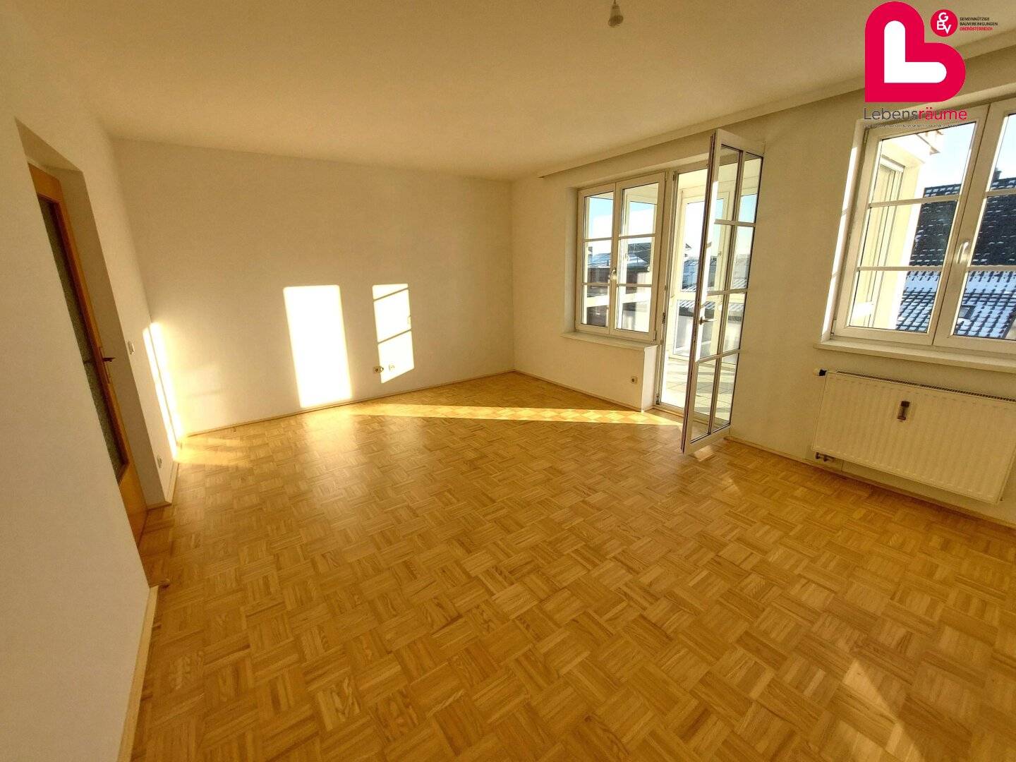 *6 Monate mietreduziert* Helle Wohnung im 1.OG
