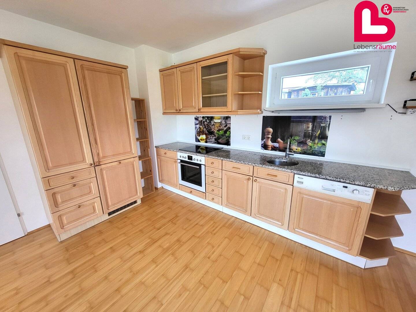 Wohnung mit herrlichem Ausblick- Küche gegen Ablöse