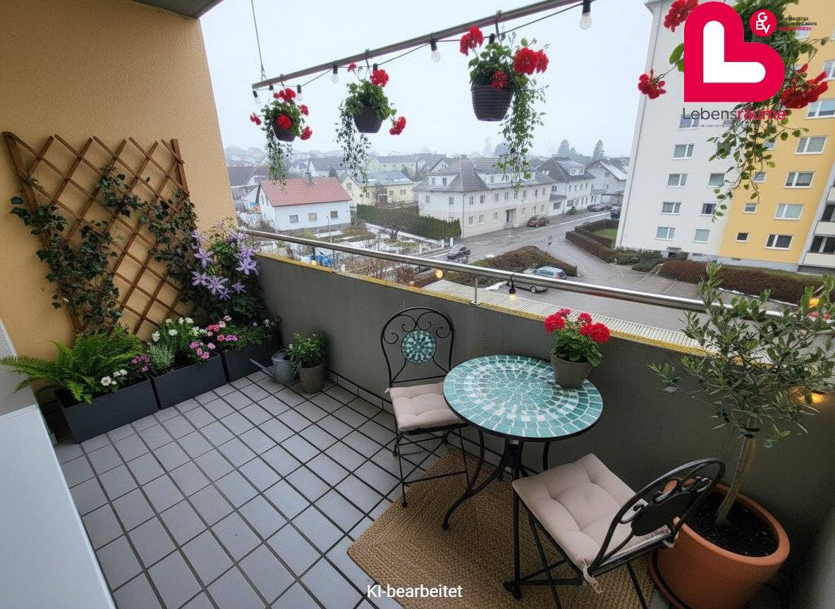 Günstige und neu sanierte Wohnung im obersten Stockwerk