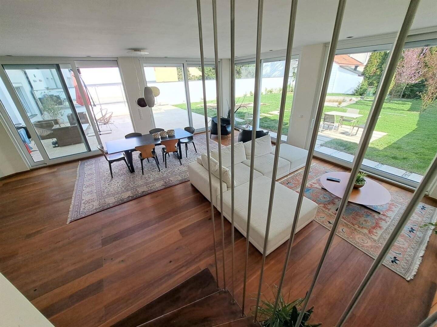 ++ EIGENTUMSGARTEN  365m² + Wfl 183m²+ Große Wohnessküche 67m² + Garage ++ Nähe Schloss Hetzendorf +