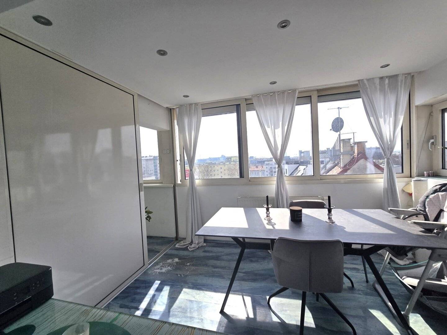 ++ MUSS MAN UNBEDINGT BESICHTIGEN + Wfl. 103m² +4 ZIMMER + BALKON + LOGGIA++