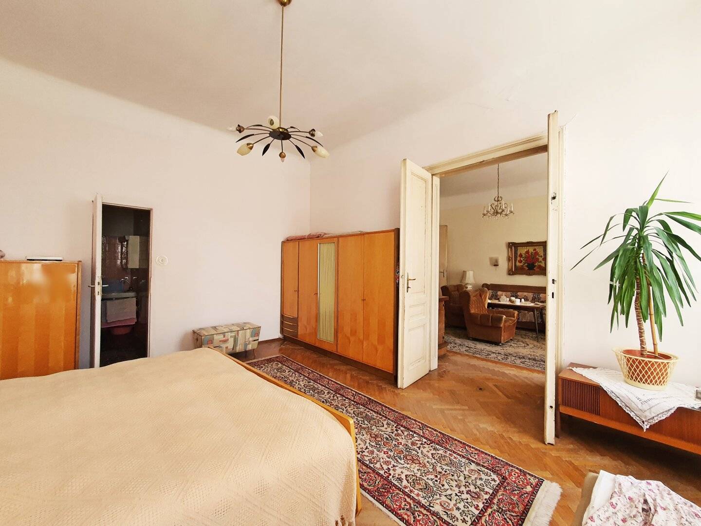 ++NEU++ TOP-Anlage! Stilaltbau-Rarität mit Entwicklungspotenzial beim Ebner-Eschenbach-Park! Vermietet an 80-jährige Mieterin – Kein Eintrittsrecht!