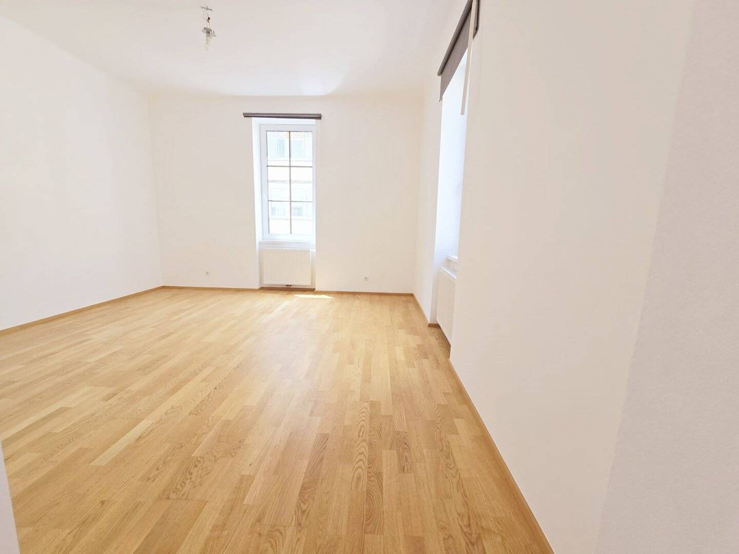+Stilvolle Wiener-Altbauwohnung + 2 Zimmer Wohnung + Extra Küche +