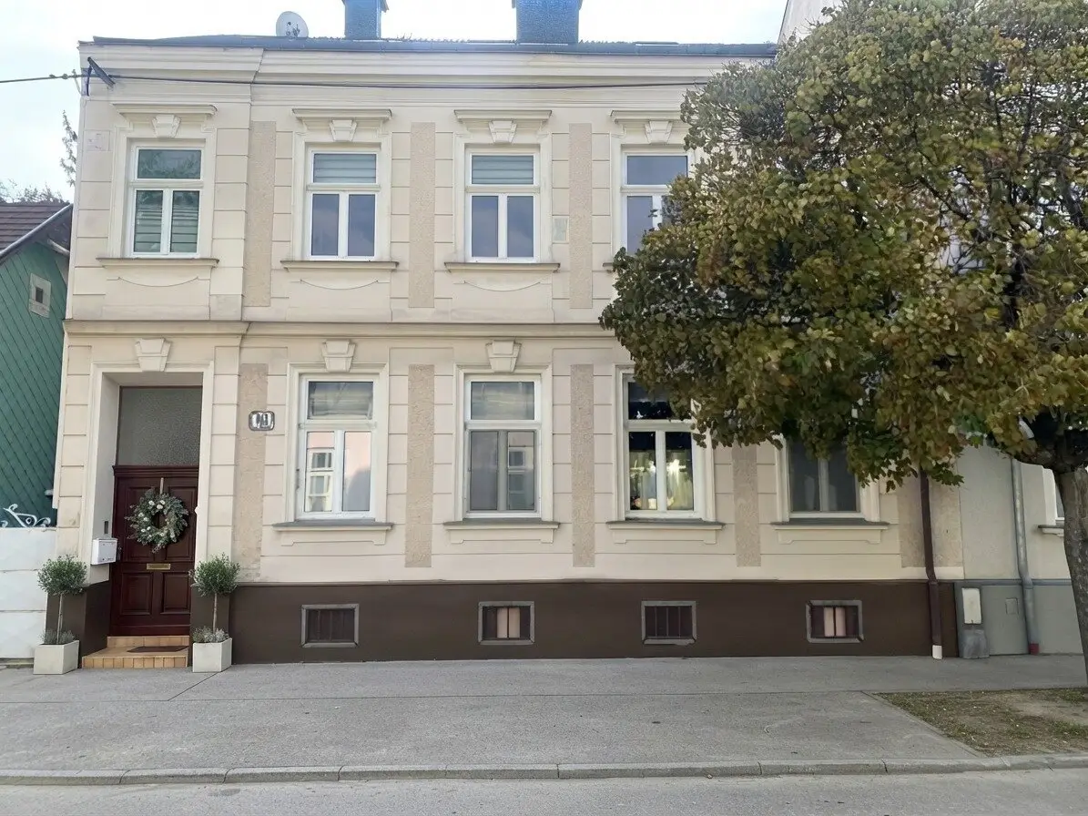 TOP! Attraktive zentrale Liegenschaft Nähe Spital mit 4 Wohneinheiten in sehr guter Korneuburger Lage!