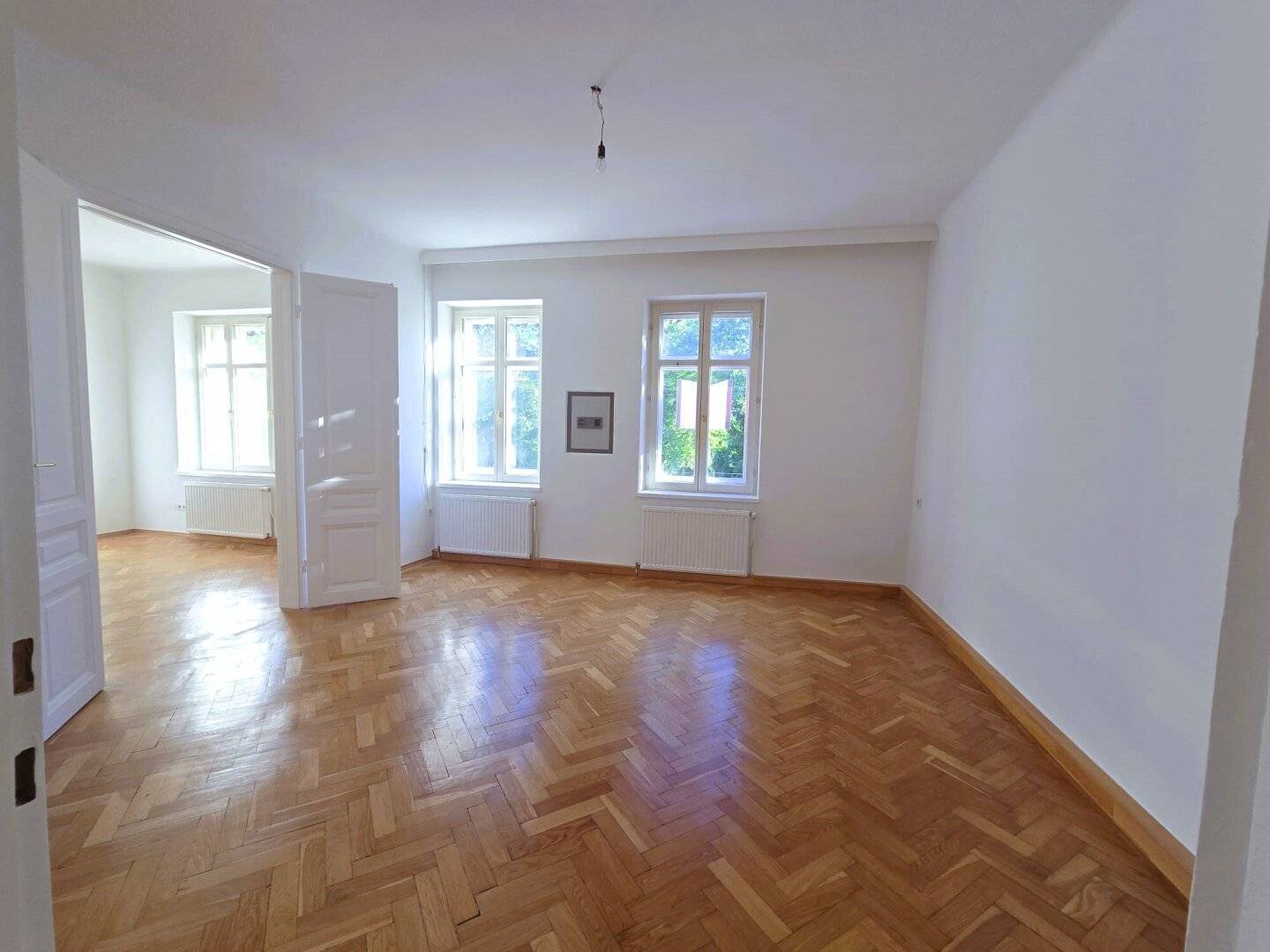 ++ Jugendstil-Juwel im Wiener Altbau 92 m² um nur € 359.000,- ++3 Zimmer mit großer separaten Küche +  Grünblick auf den Baumgartner-Casino-Park UND NÄHE U4 HÜTTELDORF ++