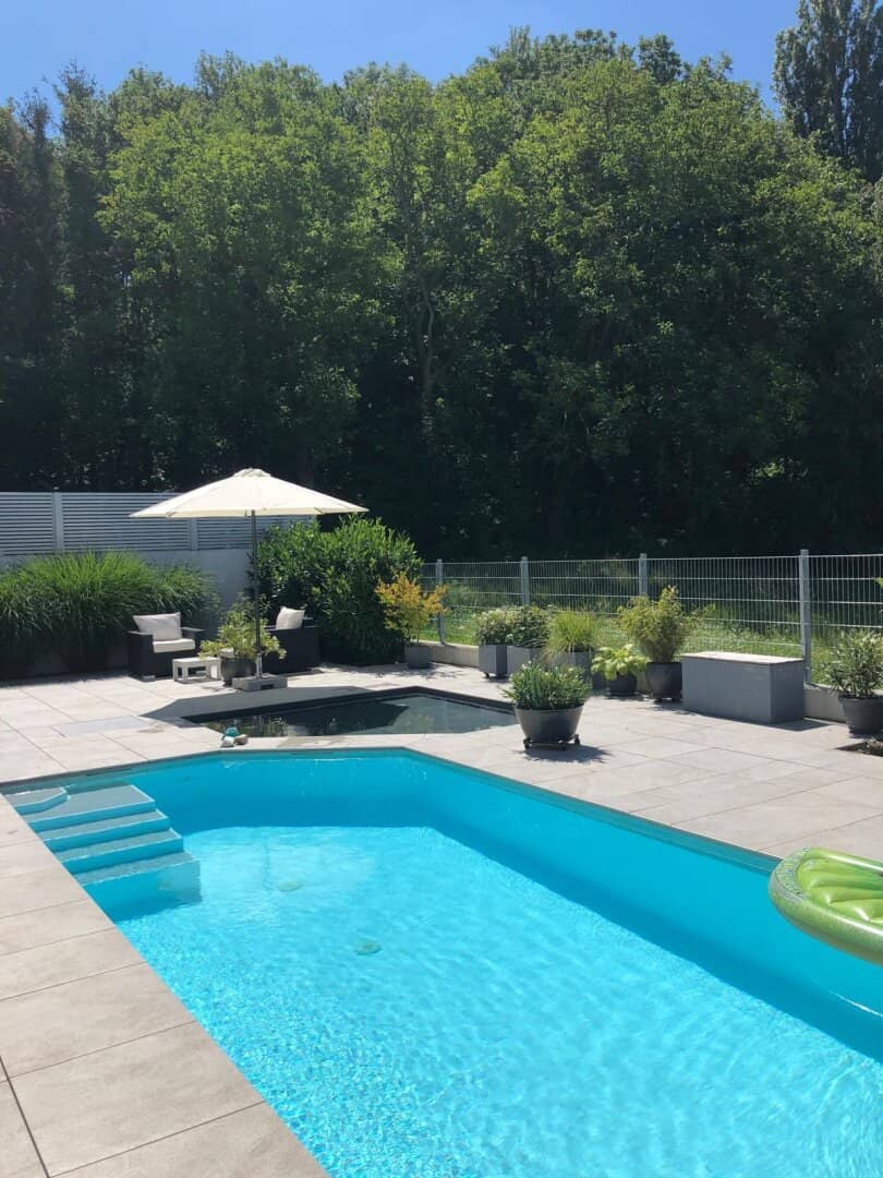 Exklusives Designerhaus mit Pool, Spa und Fernblick in Oberrohrbach