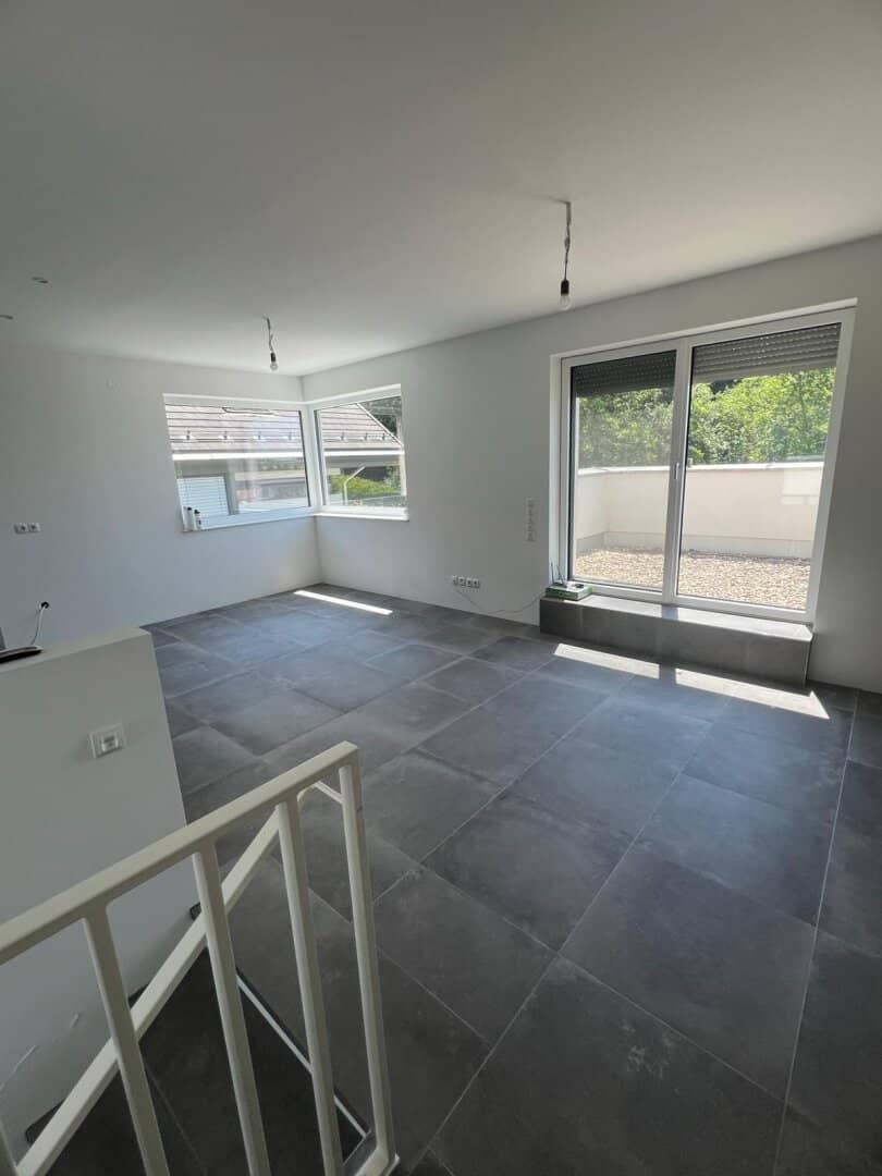 Exklusives Designerhaus mit Pool, Spa und Fernblick in Oberrohrbach